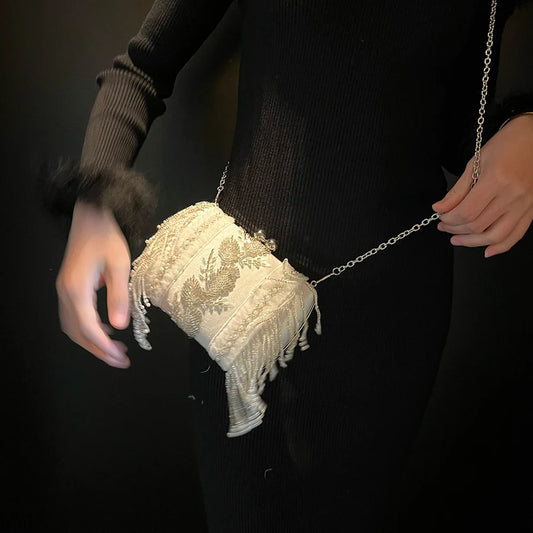 Eva Clutch