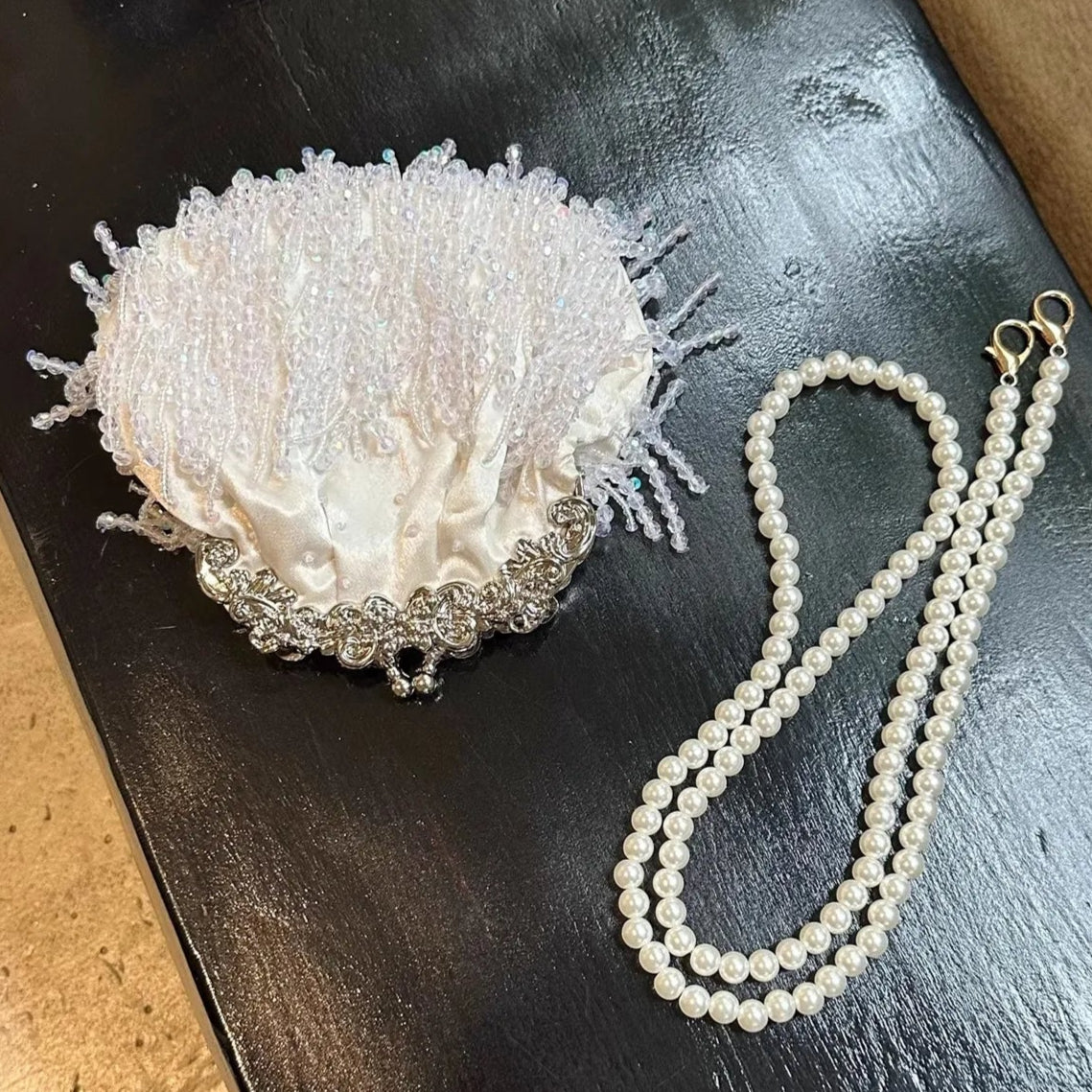 Teodora Clutch